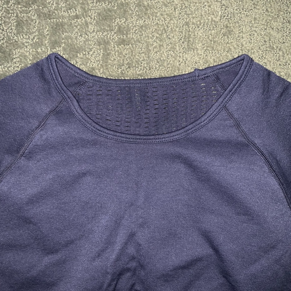 Workout Crop Top - Picture 2 of 5